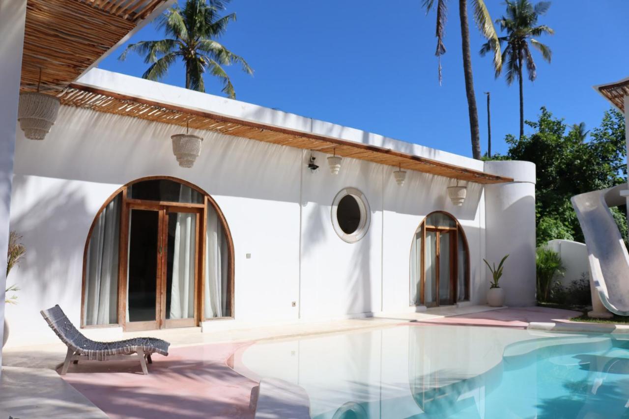 Alma Bonita 2-Bedroom Private Pool Villa - Chambres d'hôtes Gili Air