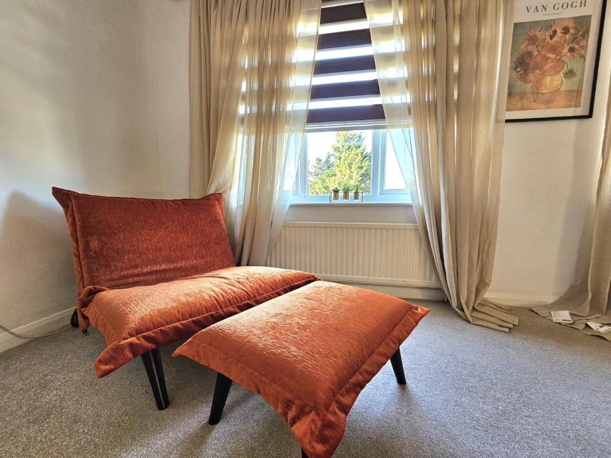 2 Bed apartment near Heathrow - B&B Uxbridge