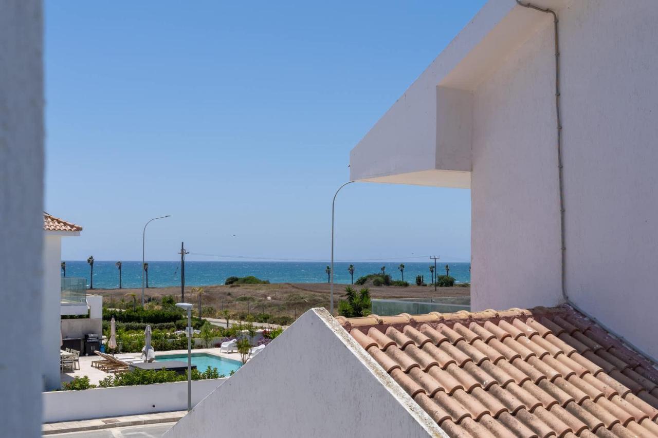 Private Pool 3BR Villa Near Beach Larnaca - B&B Softádes