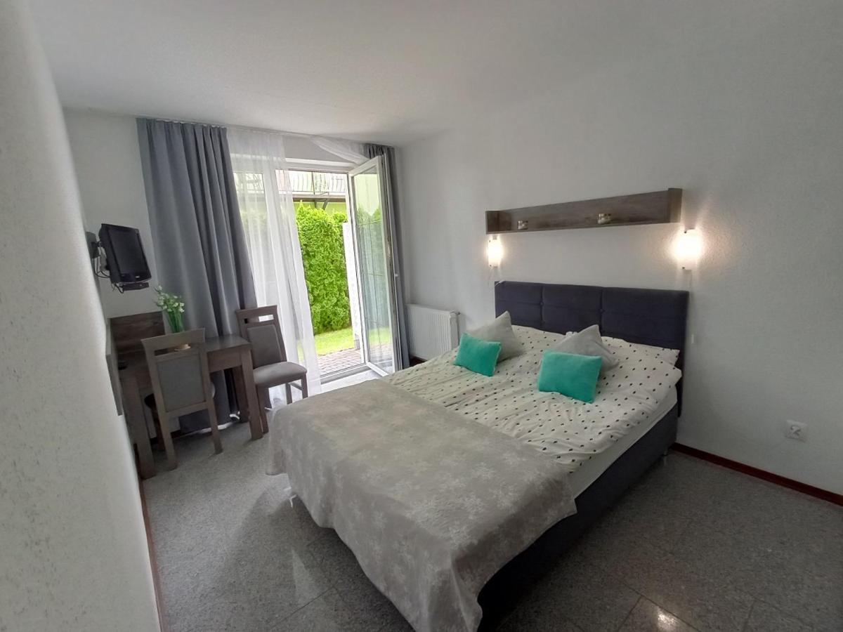 Villa - Ferienwohnung Mielno