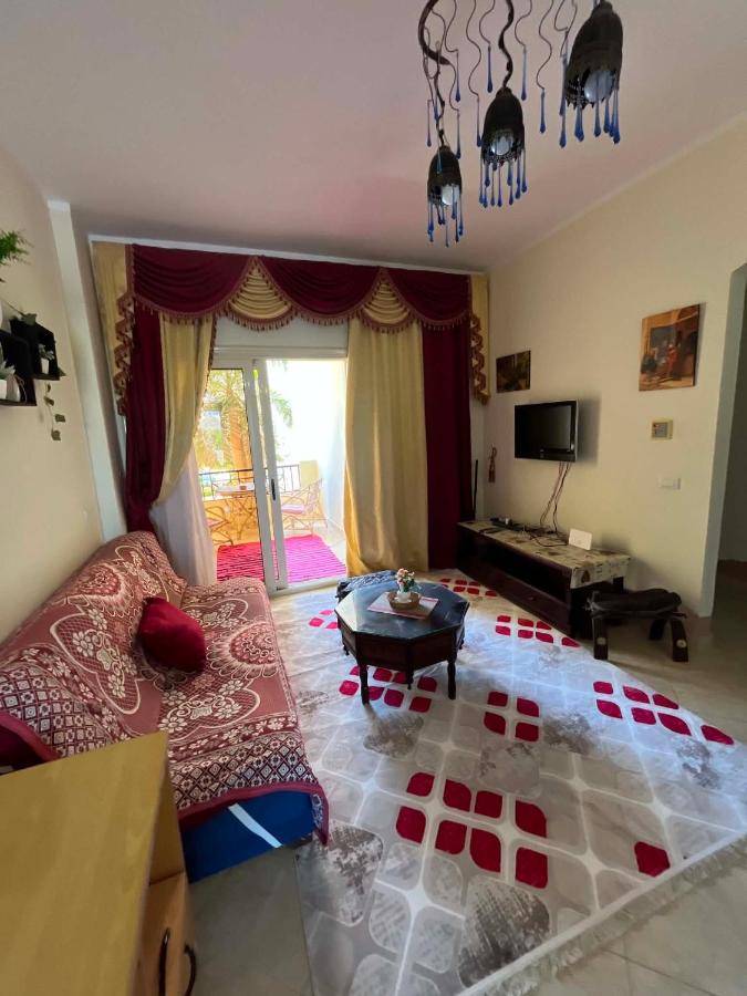 Sahl Hasheesh arabian stile pools view apartment with private beach - B&B Hurghada