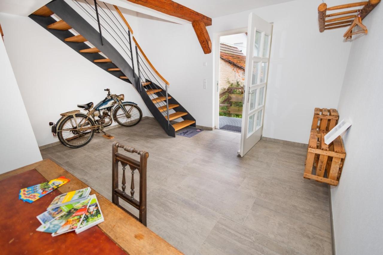 Schicke, neue Wohnung direkt am Stift - B&B Michelfeld