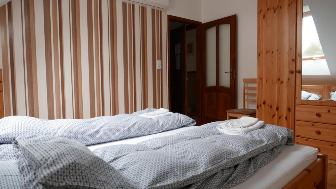 Habitación Doble Pequeña - 2 camas