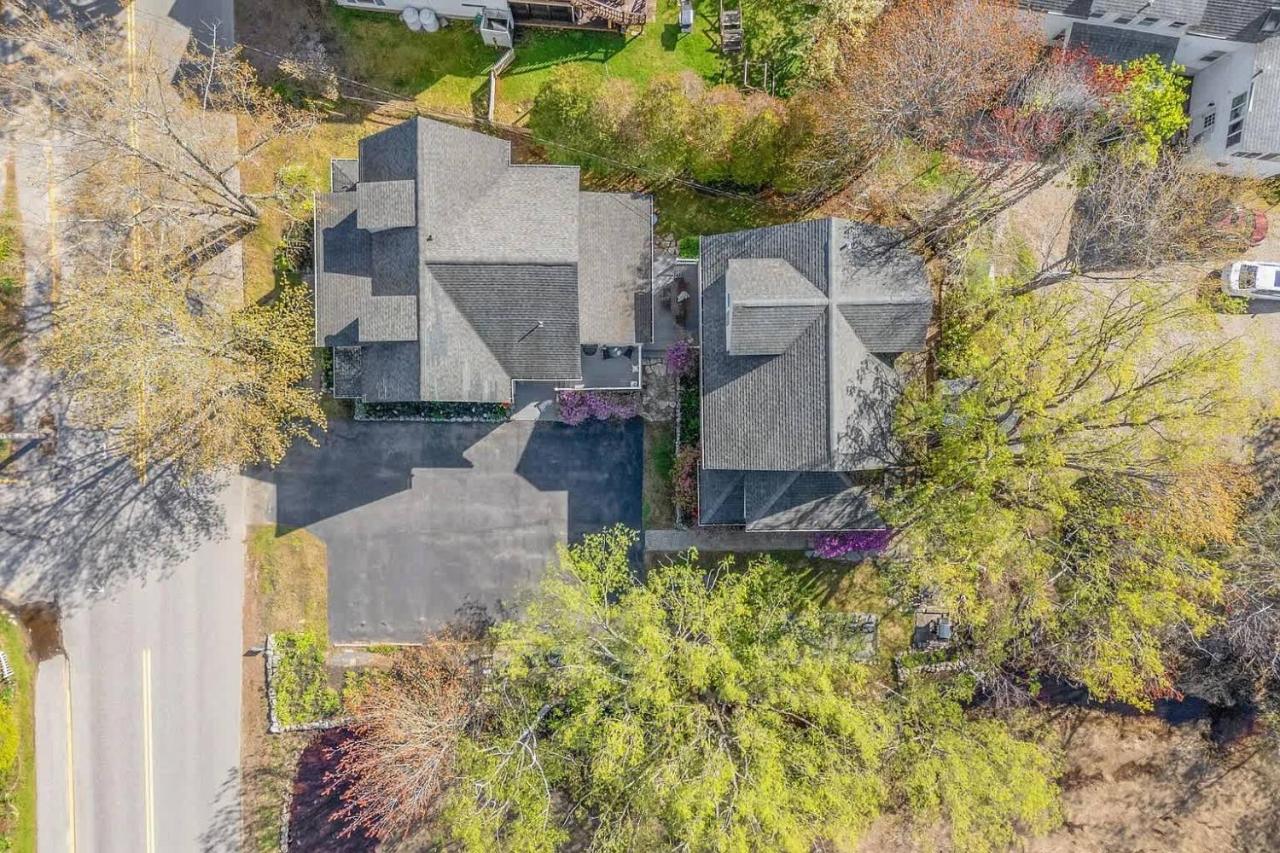 Private Coastal First Floor Residence in the Heart of Ocean Park Maine with Nearby Beach Access - Chambres d'hôtes Old Orchard Beach