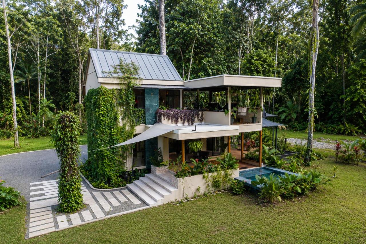 Con Amor Caribe - New 240 sqm Villa & Private Pool - B&B Puerto Viejo de Sarapiqui