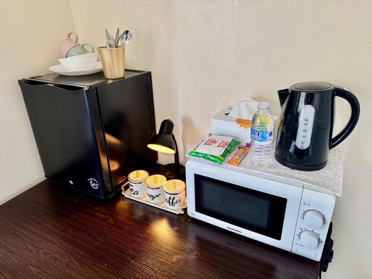 Private Double Room Near Birmingham Airport & NEC with Free Parking - Chambres d'hôtes Birmingham
