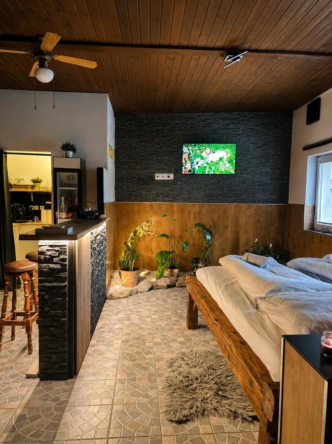 Wellness Glamping Resort Přerov - Chambres d'hôtes Přerov