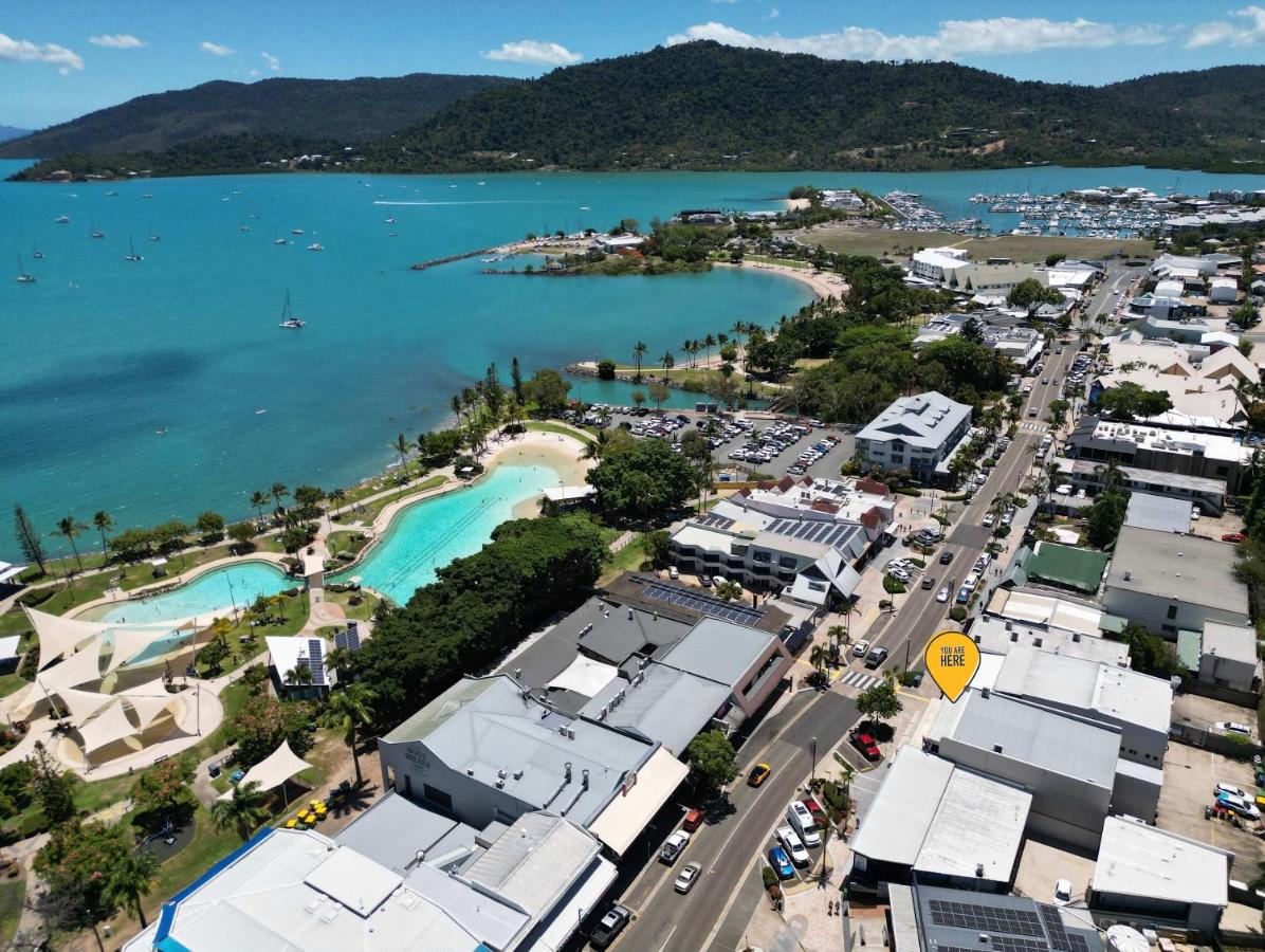 The Balcony at Airlie - B&B Airlie Beach