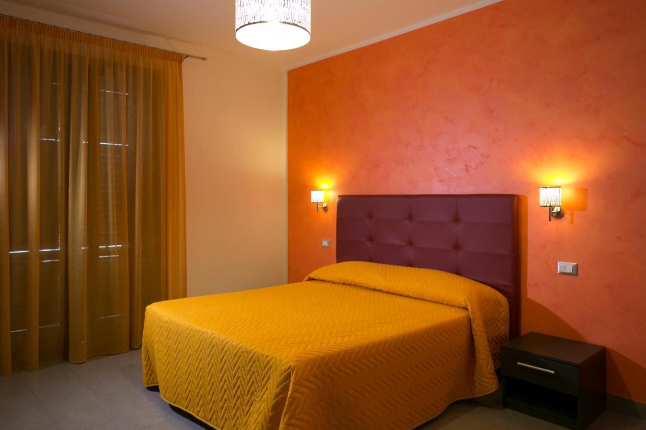 Dreibettzimmer mit eigenem Bad