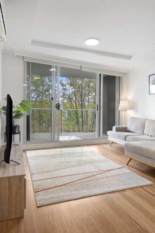 Heart of city modern 2BR free parking, near ANU, with pool,gym - Chambres d'hôtes Broughton Vale