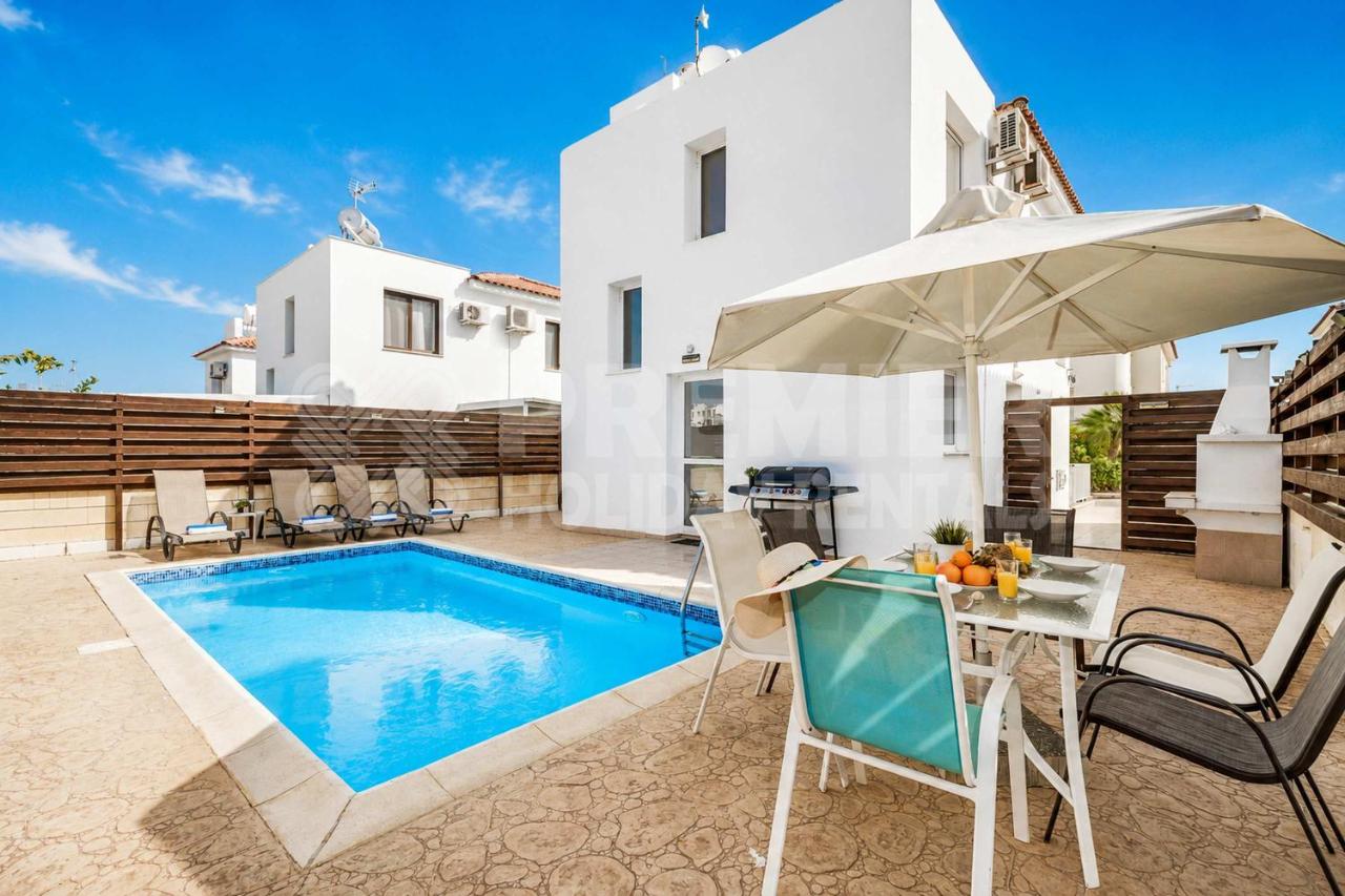 Villa Dafni - Bed and Breakfast Protaras