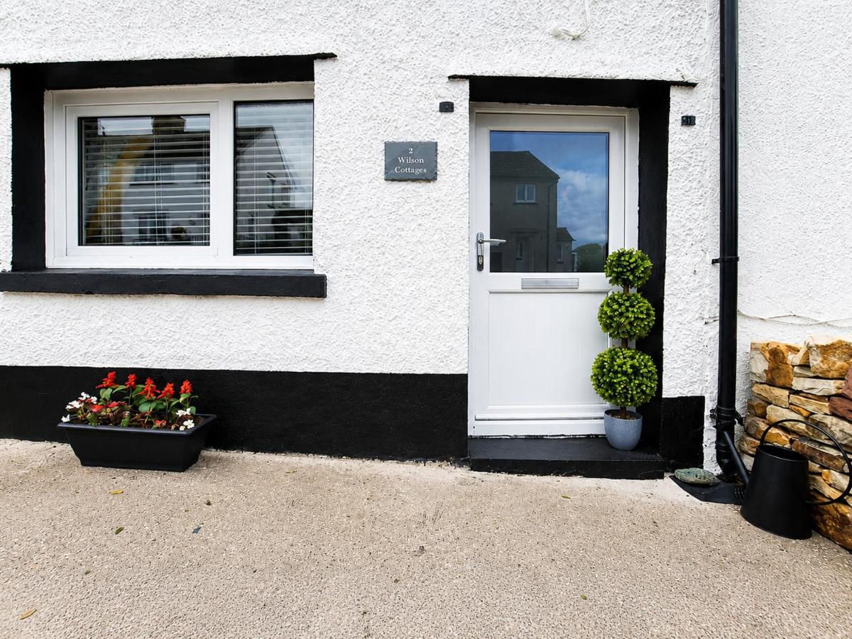 Leaf Tree Cottage, Cosy Lakeland Retreat for Mountain, Coastal and Lakeside Breaks - B&B Workington