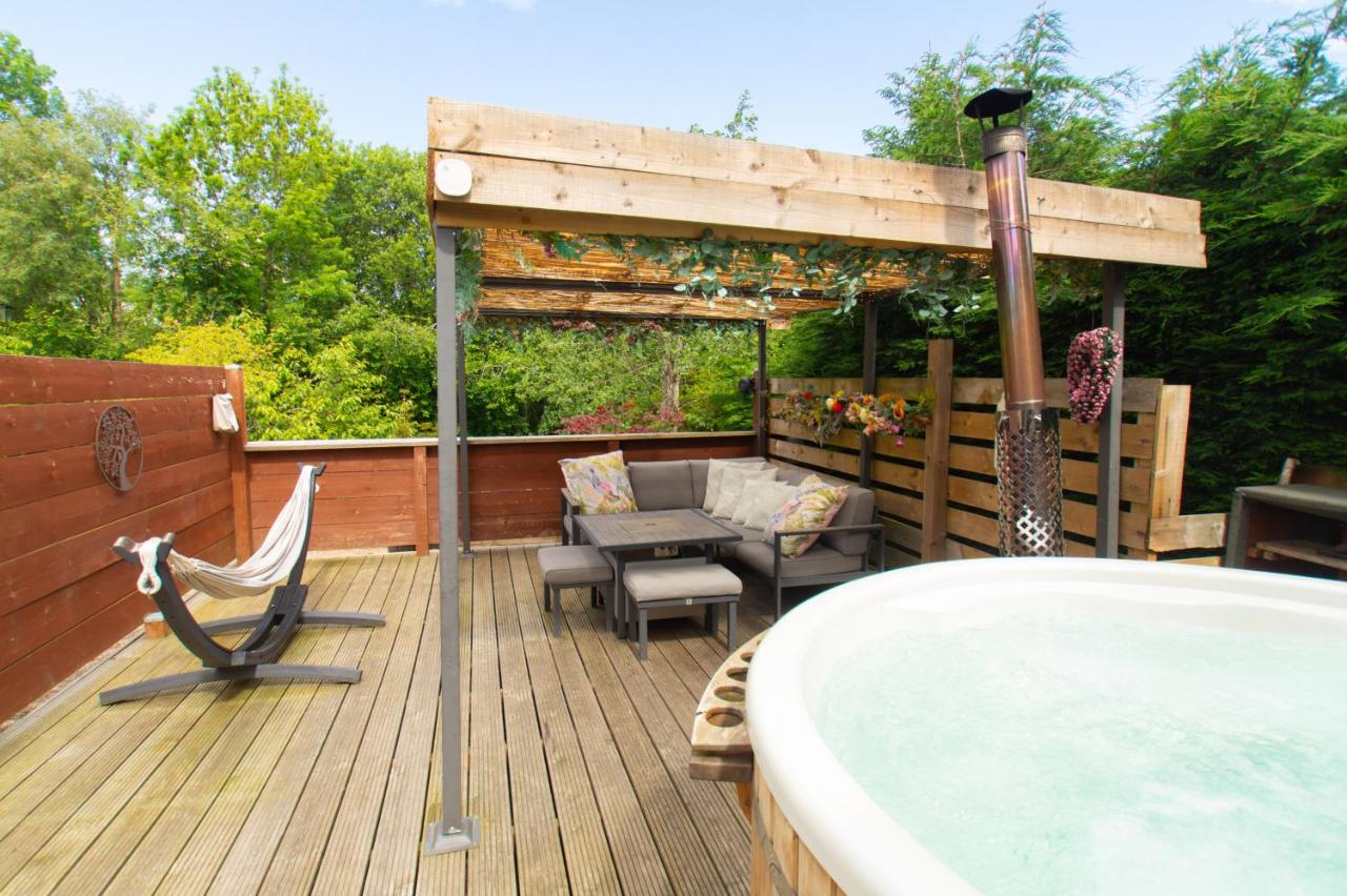 Cherry Tree Glamping Pod - Littlemill, Nairn - B&B Nairn