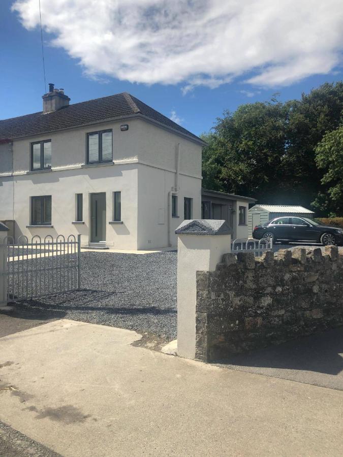 3 Bedroom House - Garden WiFi Free Parking - Ferienwohnung Cahir
