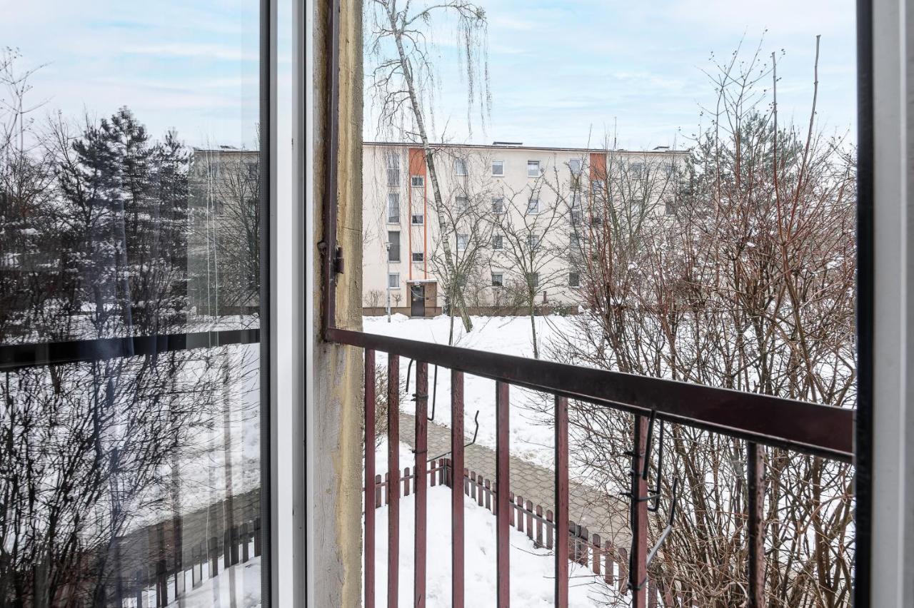 Lumina I Comfy 3-rooms Apartment near the Metro I Balcony - Chambres d'hôtes Varsovie