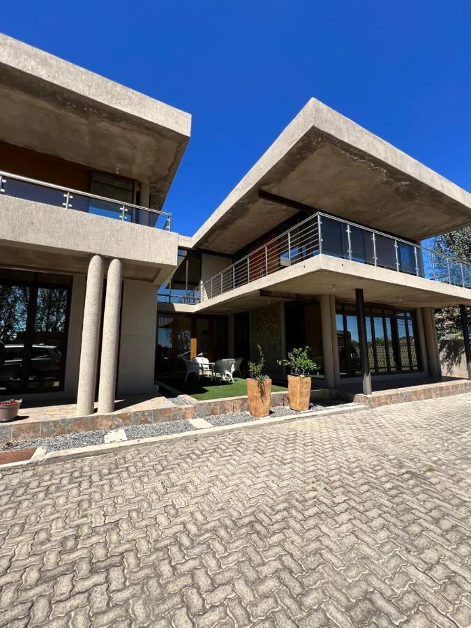 Mosia Guest House - B&B Maseru