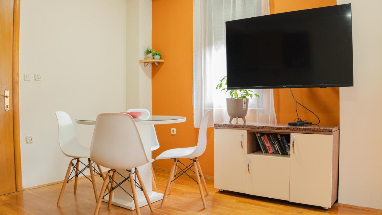 Nami Apartment - B&B Ocrida