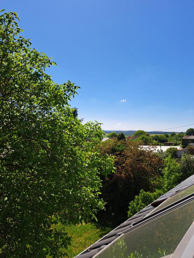 Zum Nussbaum Wohnung Walnuss 86 qm 2 Schlafzimmer alles neu renoviert - Ferienwohnung Gerstetten