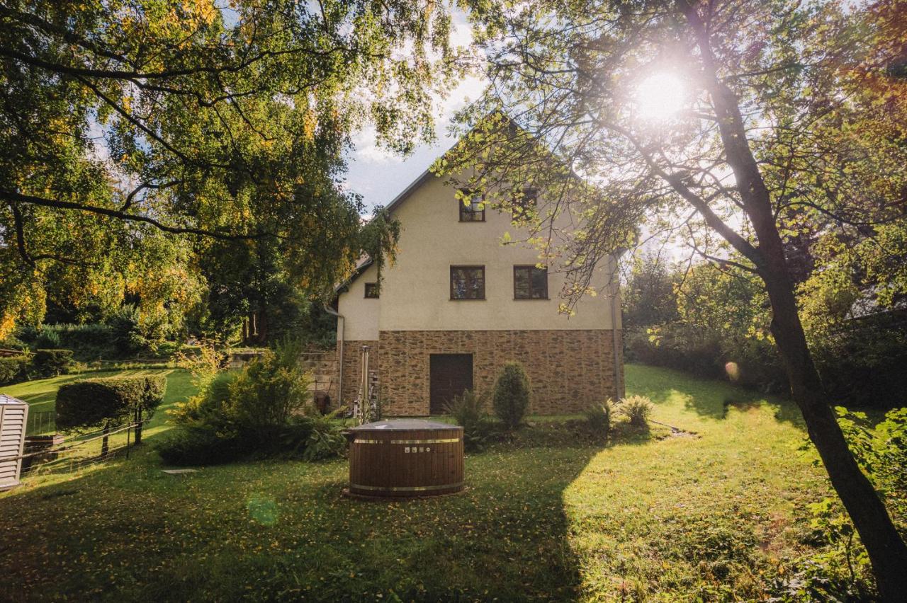 Chata Rozhled - Chambres d'hôtes Jiřetín pod Jedlovou