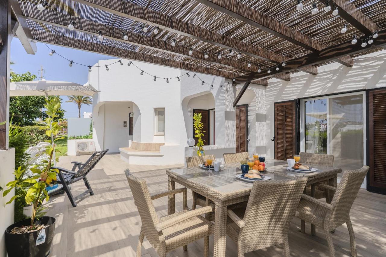 #025 Charming 3BR Apartment Albufeira Stay - Chambres d'hôtes Albufeira