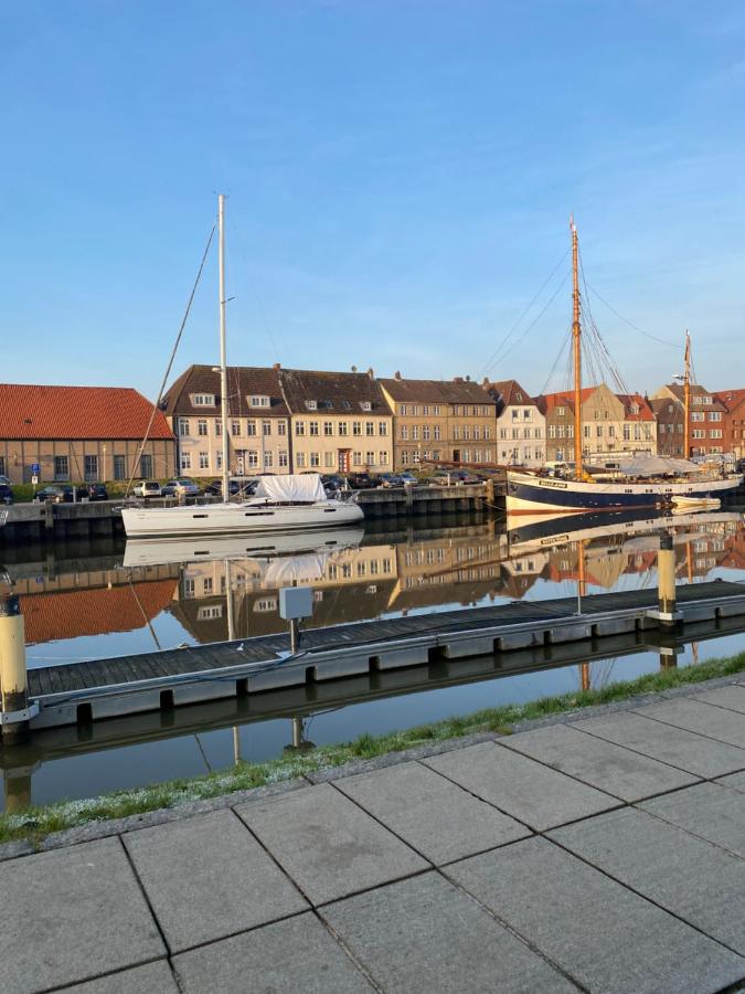 Gästehaus Am Hafen 7 Glückstadt - B&B Glückstadt
