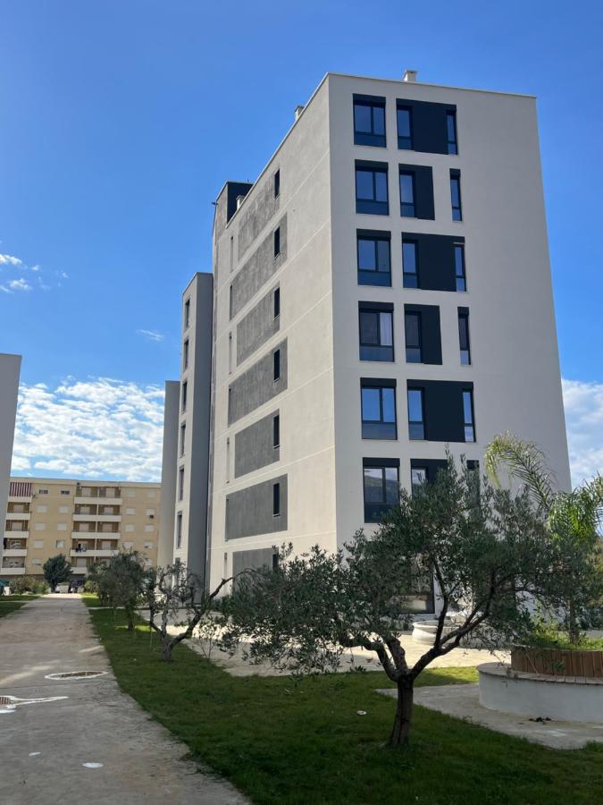 Riviera AL Apartment - B&B Vlore