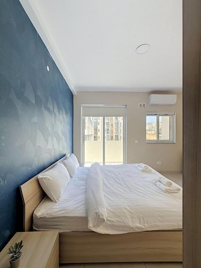 Cosy 1BR Apt Near Beach, Bars & Restaurants - B&B San Pawl il-Bahar