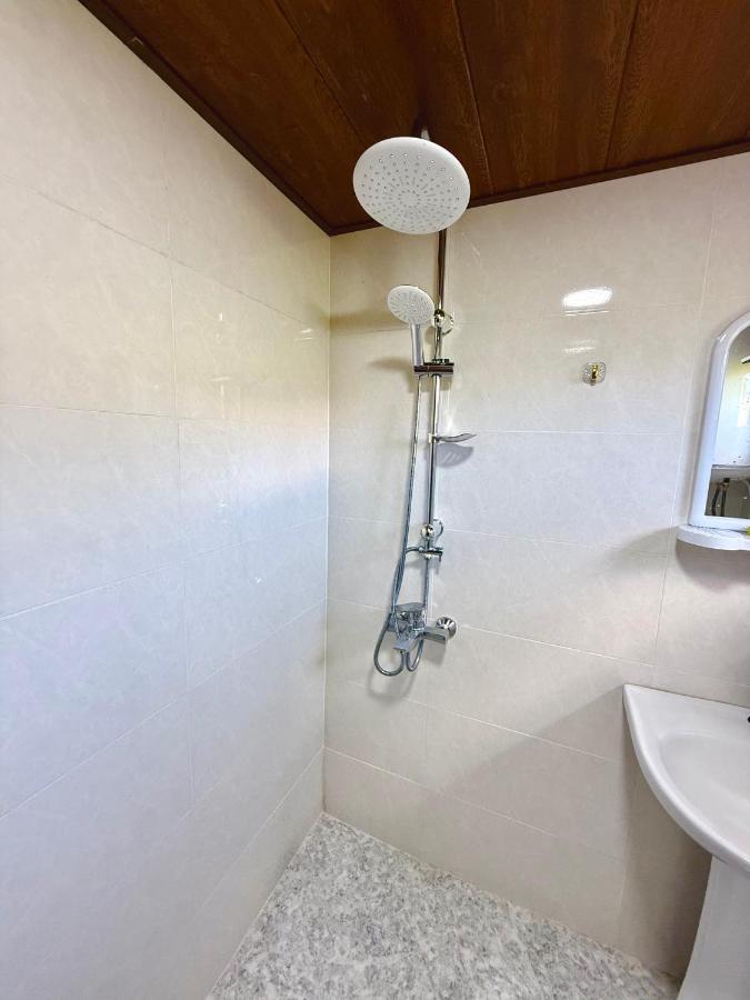 Guesthouse Roza - B&B Tsvirmi