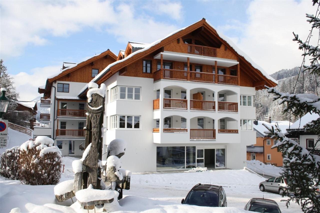 Three-Bedroom Apartment (8 Adults)