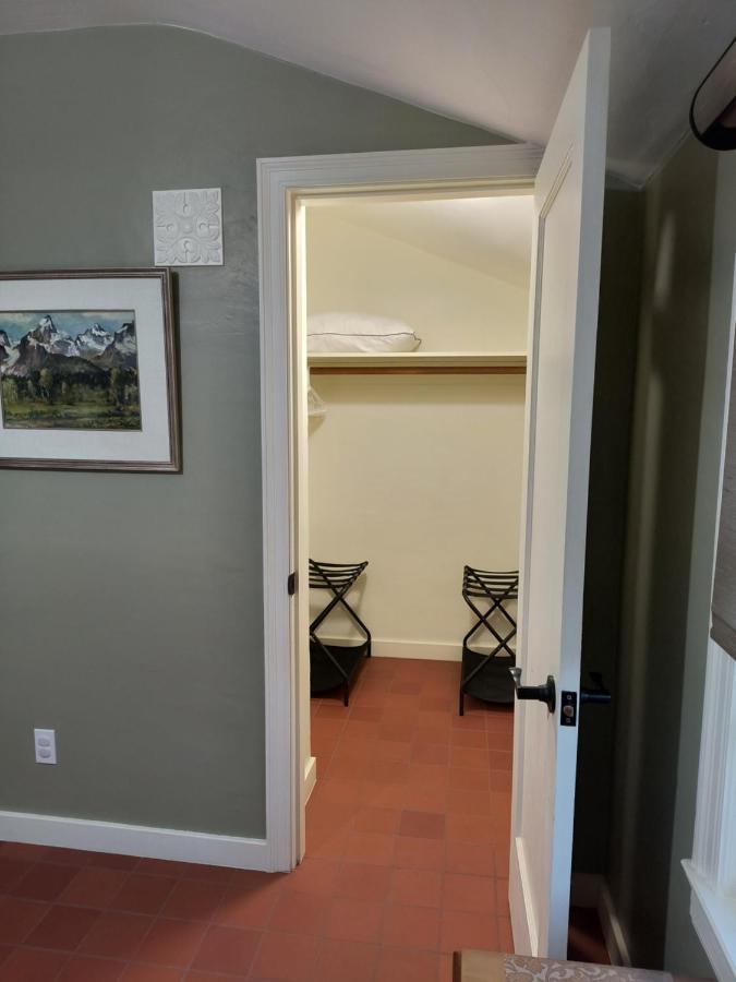 Citrus Valley Ranch - B&B Woodlake