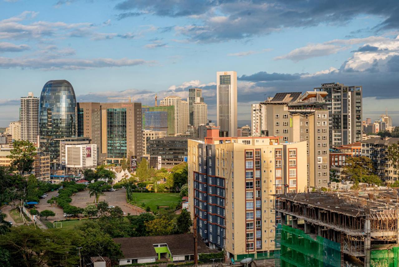 Stylish ModernNest in the Heart of Westlands with Fast WiFi, Pool and Gym - Chambres d'hôtes Nairobi