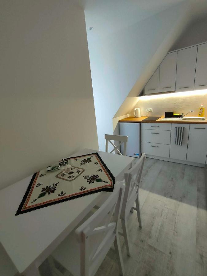 Apartament i Pokoje u Moniki - B&B Witów