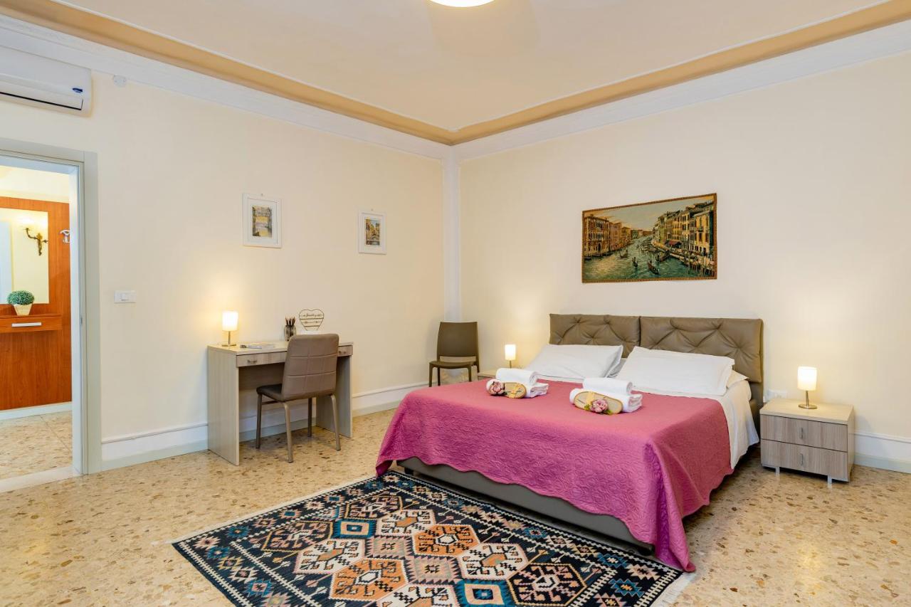 Cozy Quiet Venice Guglie Apartment - Chambres d'hôtes Venise