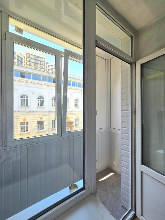 CENTRAL city 2 bedrooms apt - Ferienwohnung Chişinău