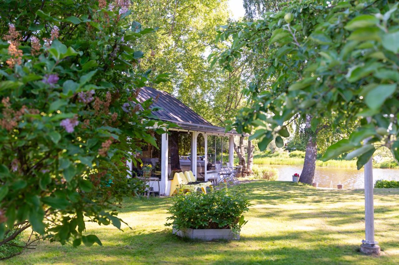 Joenranta Mökki Pihasaunalla - Pori - B&B Pori