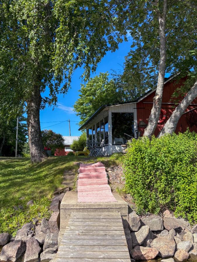 Joenranta Mökki Pihasaunalla - Pori - B&B Pori