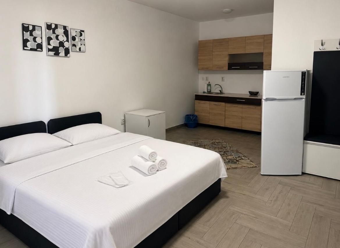 Turda INN Private Free Parking - B&B Turda