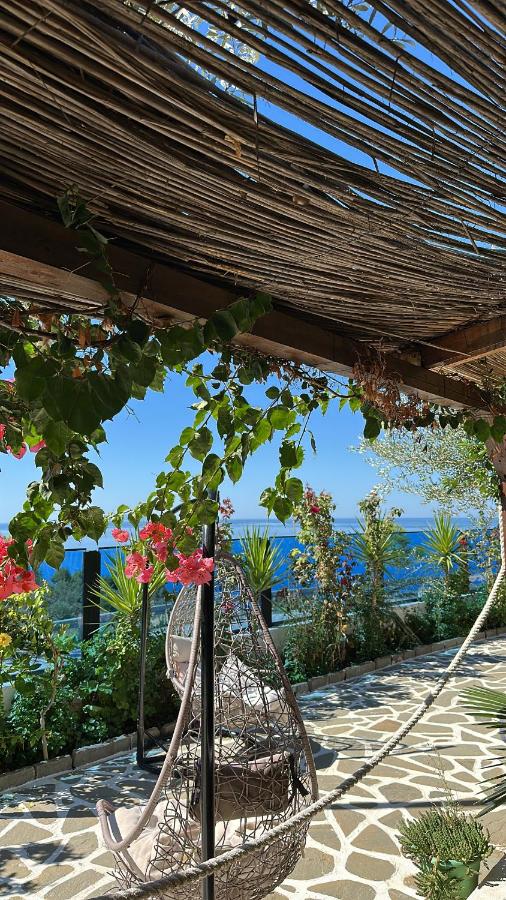 Palermiti Luxury Rooms - B&B Himarë