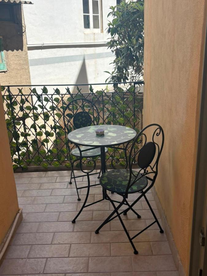Teddy's Charme Suite - Ferienwohnung Reggio di Calabria