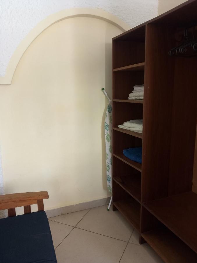 Beach front Spacious Studio - B&B Malindi