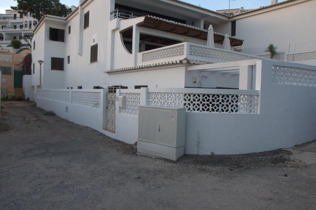 Apartamento T3 Gemeas 20m da Praia Olhos de Agua - B&B Albufeira
