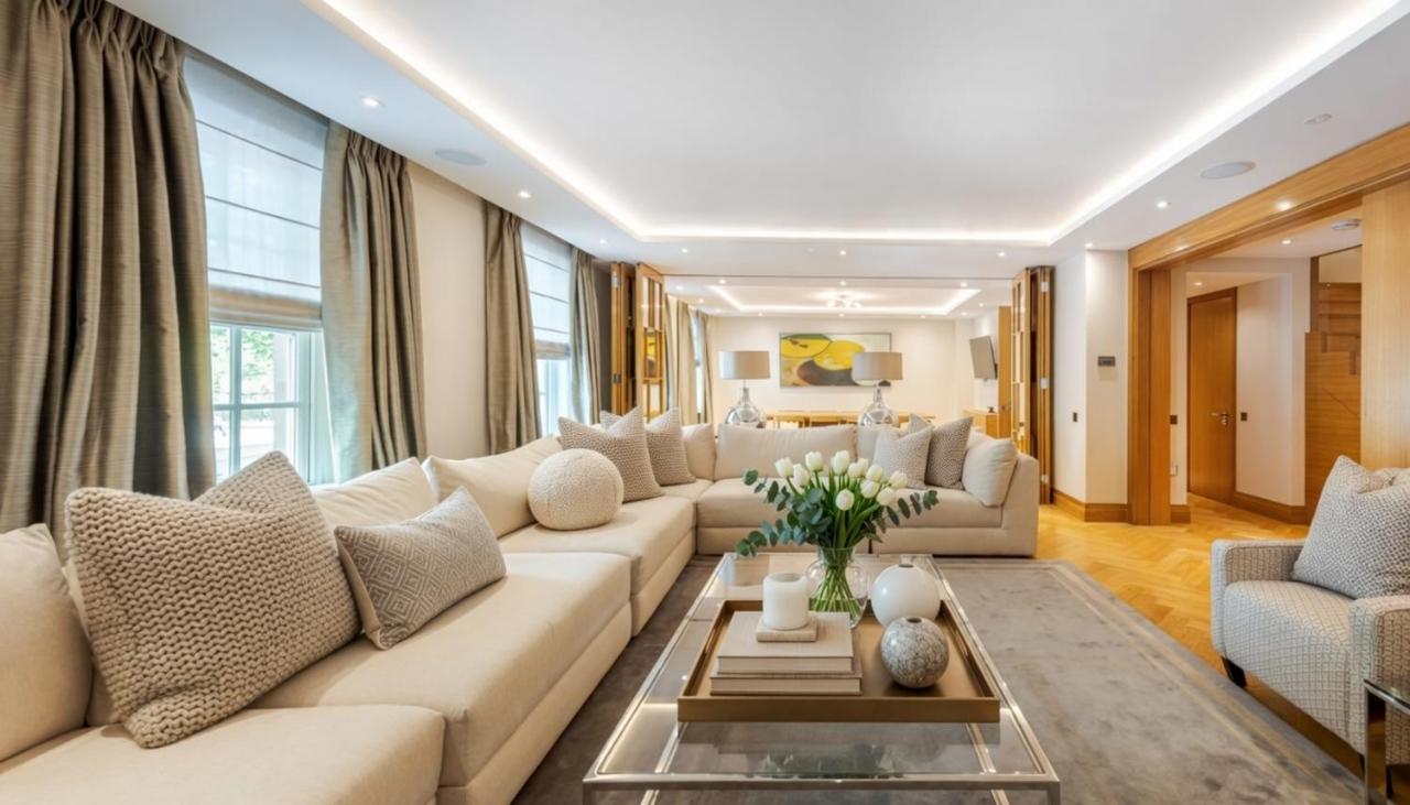 Luxury 3 bedrooms flat in Grosvenor Square with air con - B&B London