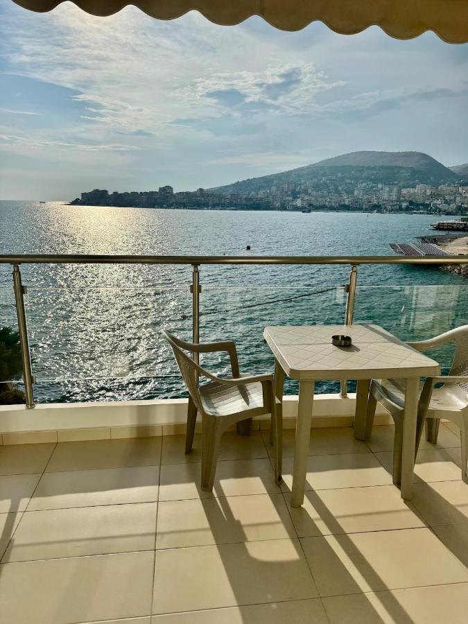 Sunset Apartment With Private Beach - B&B Saranda