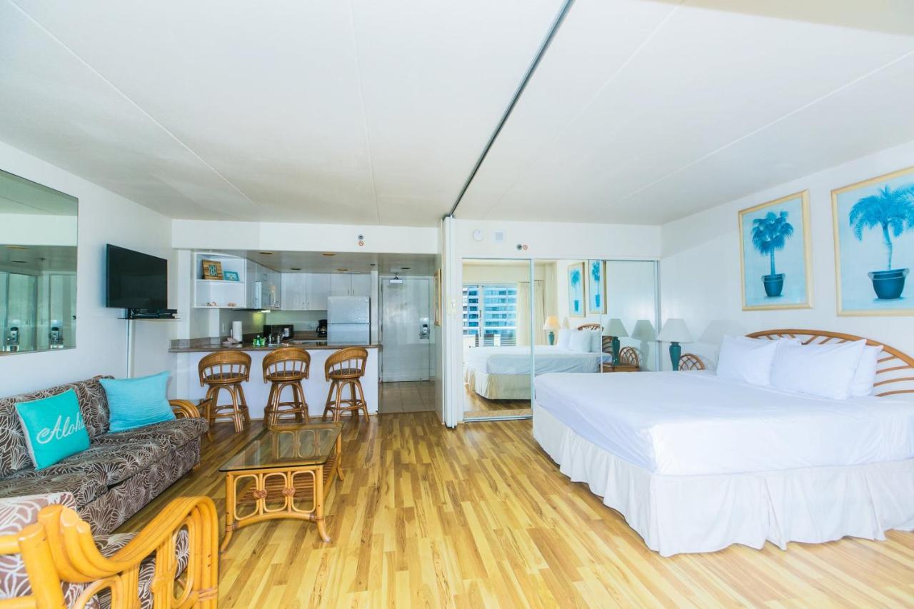 Ilikai Tower 1817 - B&B Honolulu