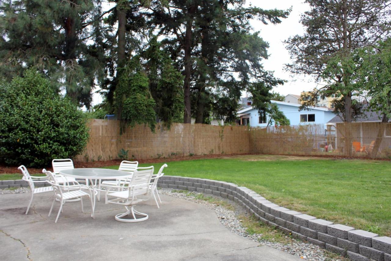 Brighton Basement Suite Near Park & Light Rail - B&B Seattle