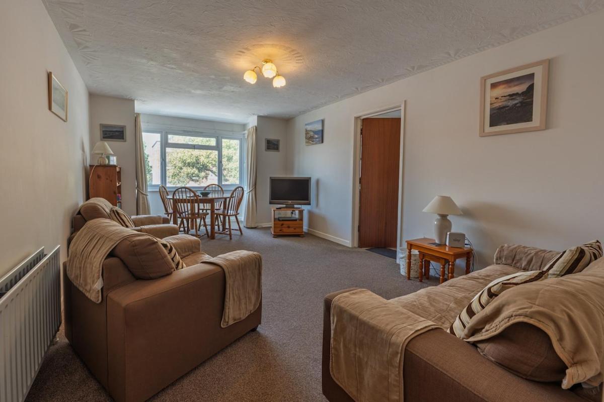 Central Swanage 2 Bed Apartment with Parking - Ferienwohnung Swanage