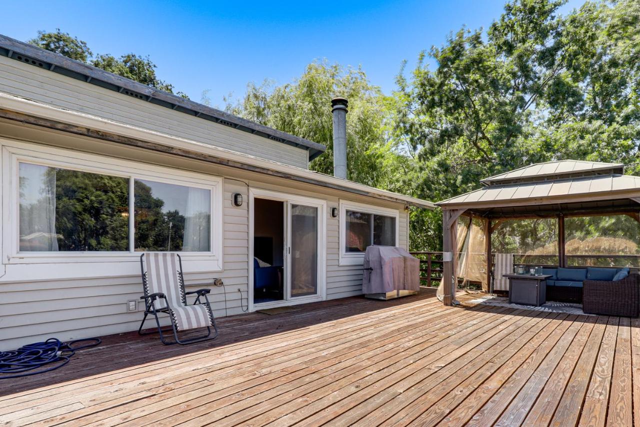 Private Boat-Ready Dock! Clear Lake Fishing Escape - B&B Clearlake