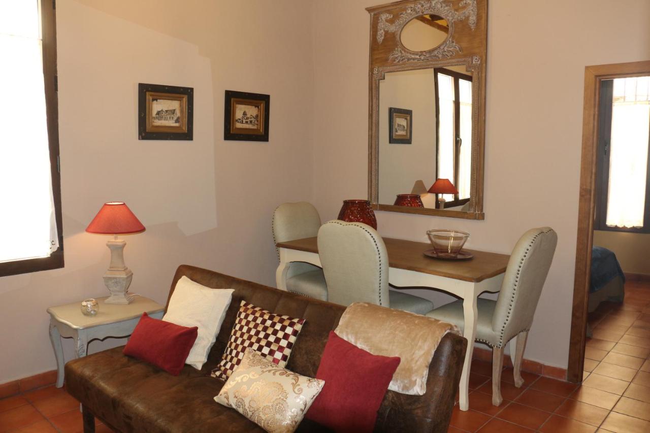 Apartamentos Coliseo - Living Toledo - B&B Toledo