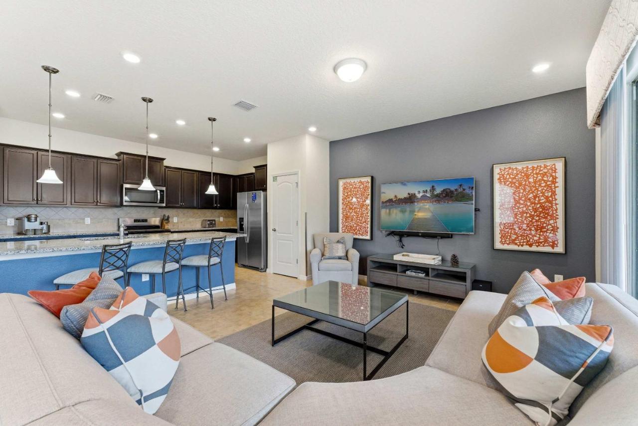 The Azure Retreat at Solterra - B&B Davenport