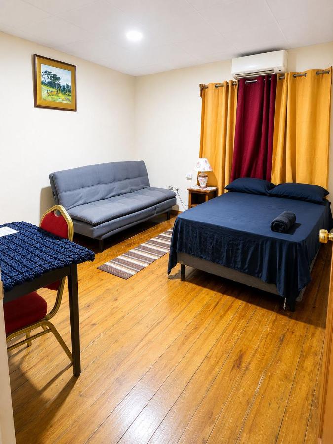 Habitación Triple con baño privado externo


